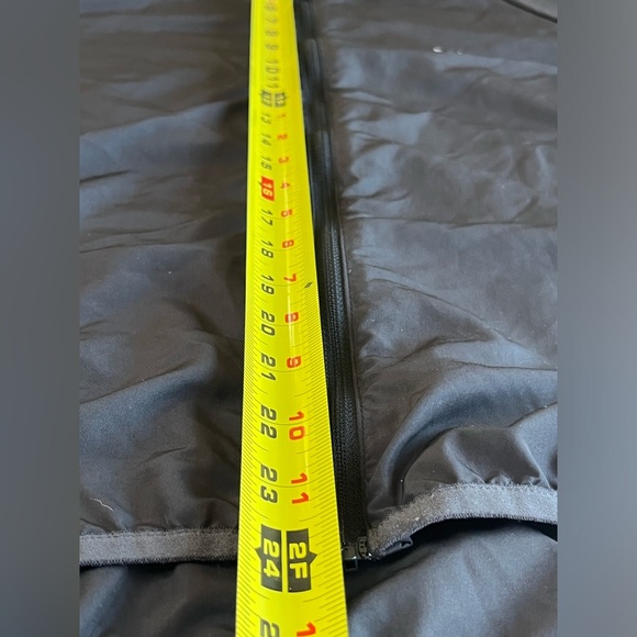 Helly Hansen - The Stratos Jacket Sz M “Pack n’ go” Lightweight Windbreaker - Picture 13 of 16